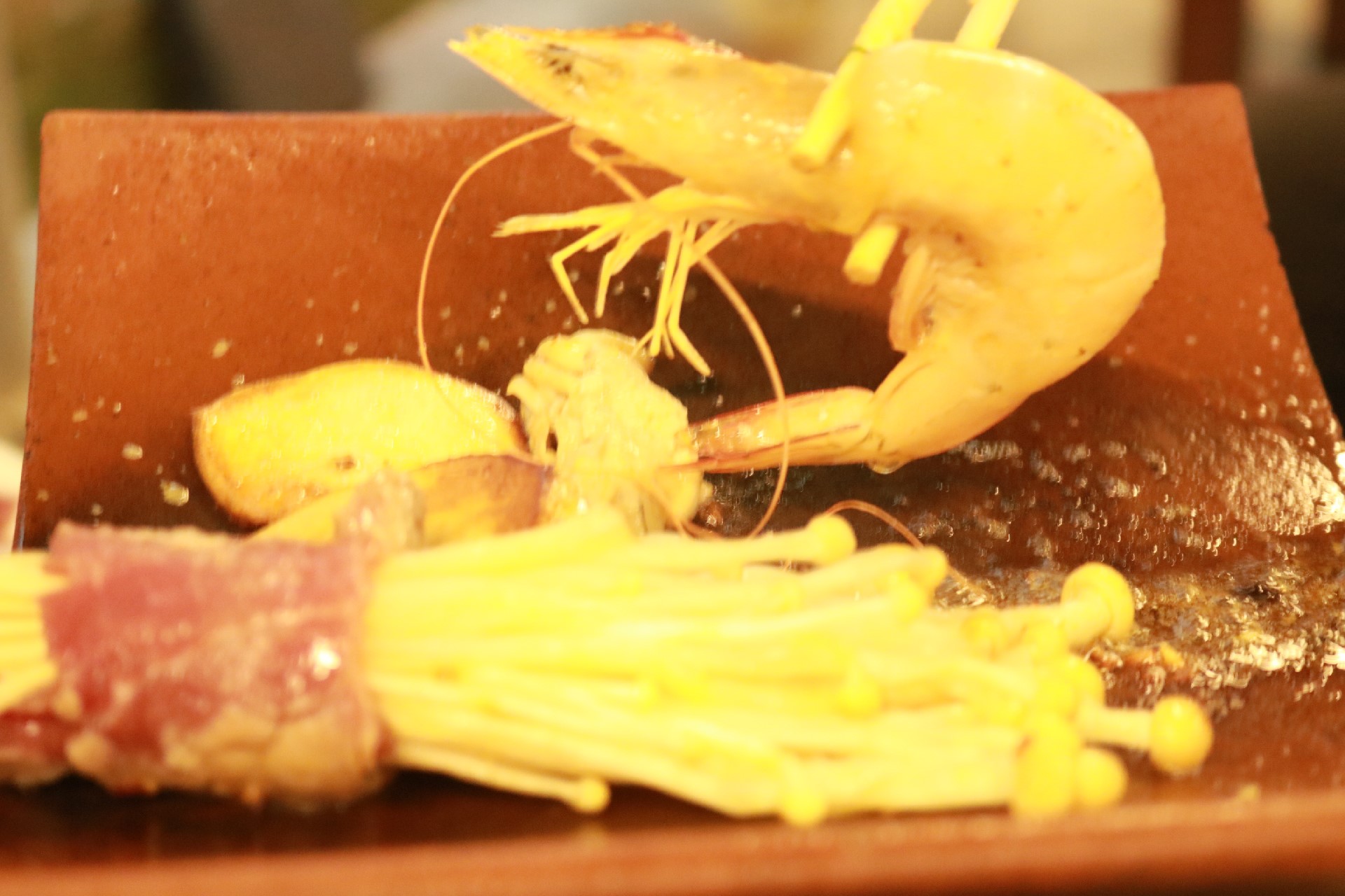 瓦片烤肉哪个最好吃,海口越南瓦片烤肉