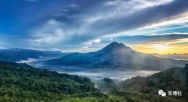 巴厘岛阿贡火山最新消息,巴厘岛阿贡火山喷发的原因