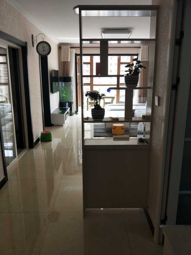 新房装修，沙发一不小心买大了，怎么补救？万能的网友给支个招