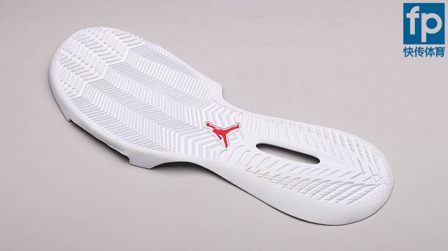 绑带固定件不会影响气垫！保罗11拆解报告