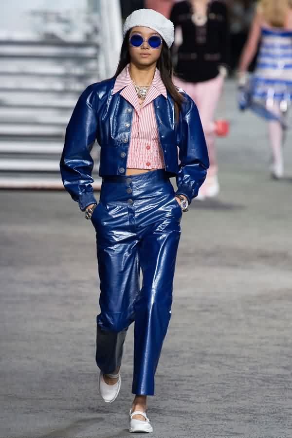 香奈儿巴黎时装秀价值多少,香奈儿巴黎皇宫大瀑布时装秀
