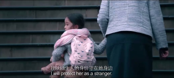 成龙电影里的女儿们，感受着浓浓的父爱，却有一个很蹊跷的共同点