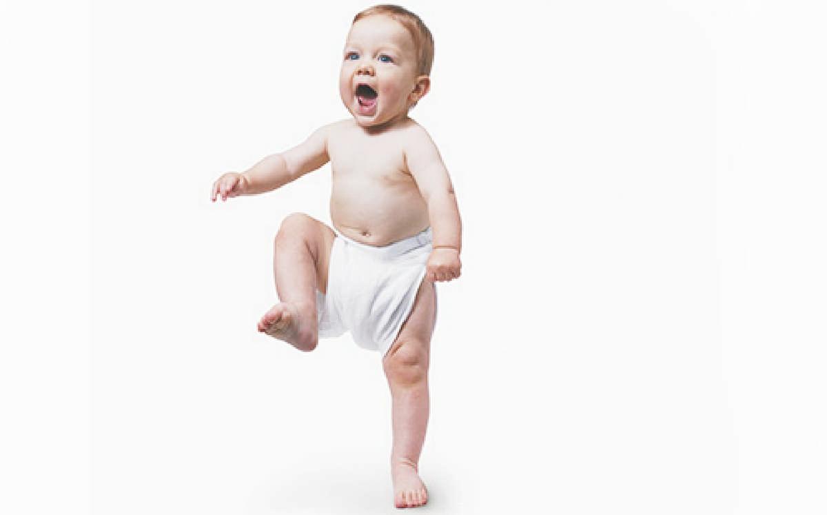 婴儿怎么才能学会走路,让宝宝学会走路的方法