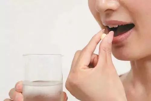 长期吃这几种药一定要关注,千万不要吃这三种药