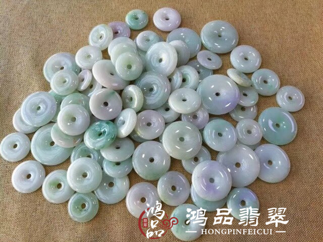 鸿品翡翠赵宏飞，打造一个专为微商服务的翡翠品牌