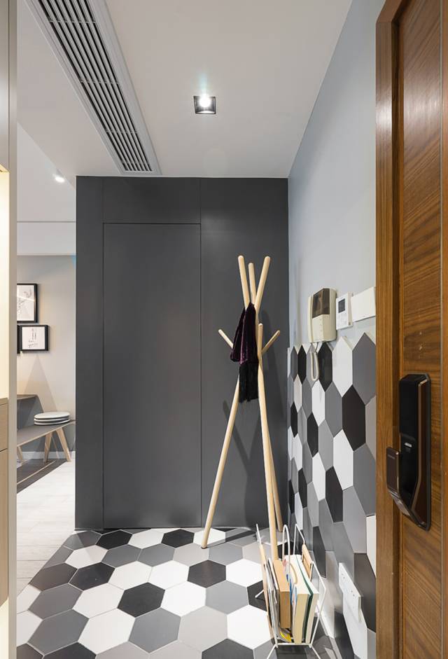 大门正对卫生间的门怎么解决,大门正对卫生间门怎么化解