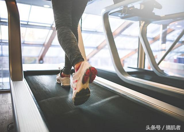 跑步瘦了肚子肉松了怎么办,跑步5公里坚持15天减掉10斤肉