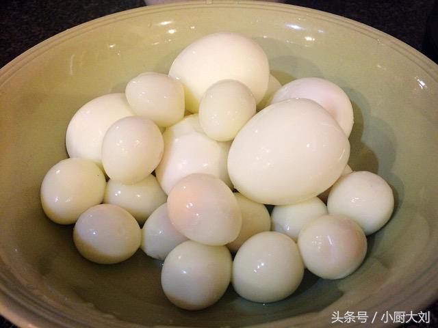 煮鸡蛋怎么才不会爆壳,怎样煮鸡蛋好吃又不腻
