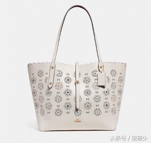 Coach，你努力追求18岁少女的样子真好看！