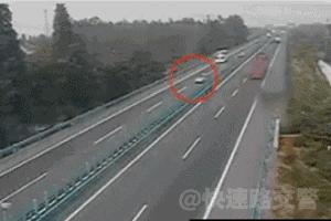 面包车司机关注安全,遇到这样的面包车一定要警惕