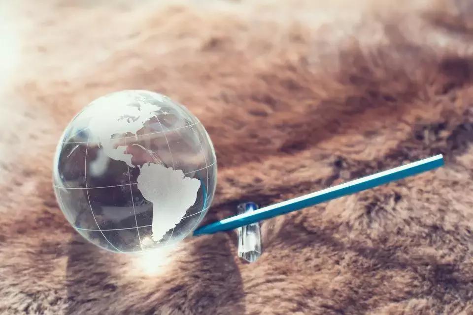 给你一个支点你也能撬动地球,给你一个杠杆撬动地球