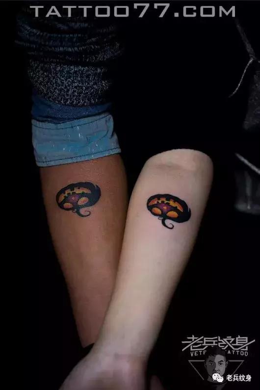 老兵手臂纹身作品欣赏,老传统小图情侣款纹身手稿