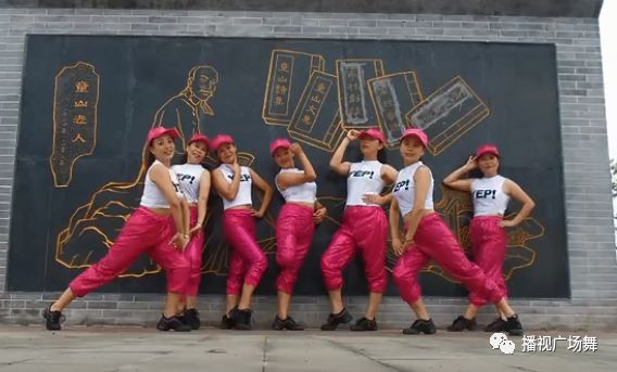 初学者跳舞9个慢动作,跳舞跟不上节奏反应慢怎么解决