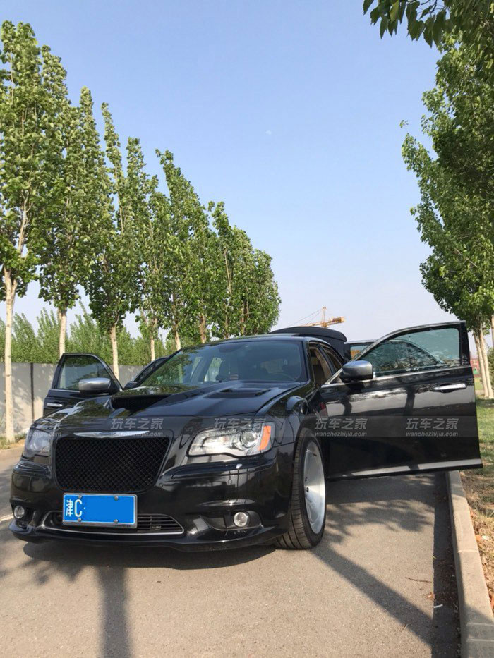 克莱斯勒300c发动机好吗,克莱斯勒300c移植v8发动机