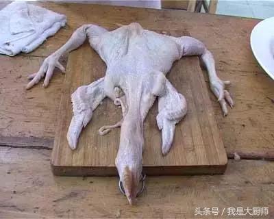 如何去鸡爪鸡骨最简单,大厨秘制凤爪做法