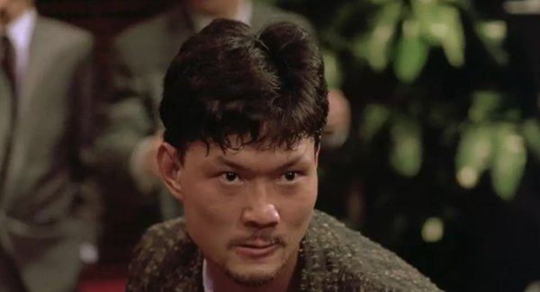 成龙早期武打戏动图,成龙再一次突破极限去演武打片