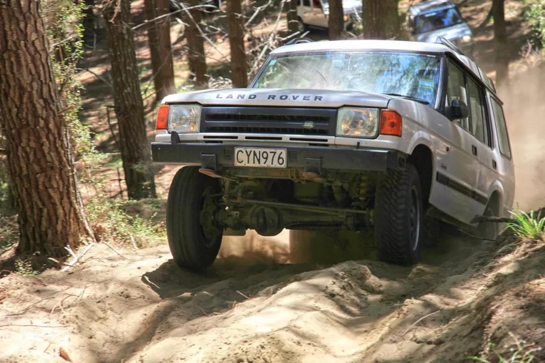 有些车活着，它已经死了，有的车死了，就再也见不着了