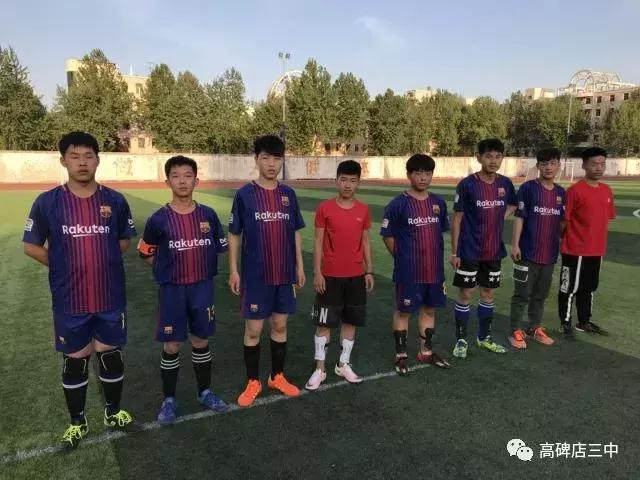世界杯校园足球展示,青少年足球联赛精彩瞬间