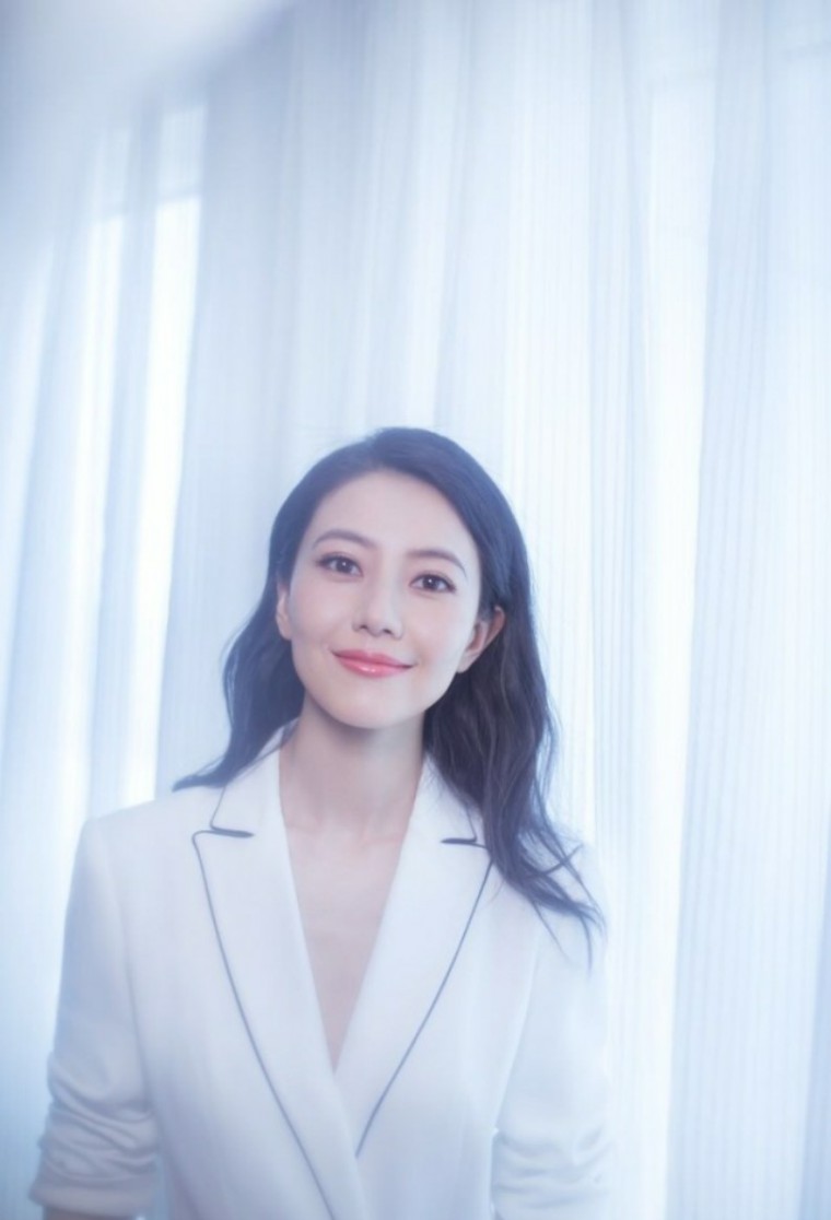 ayawawa的优弹素是什么鬼？还是高圆圆、林允的“抗老术”靠谱
