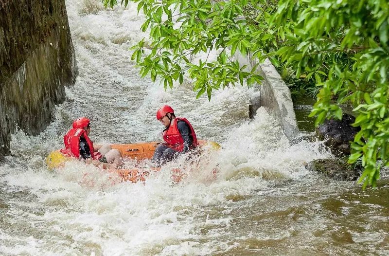 抛开空调WiFi西瓜，让博罗给你一个最美的“湿身”理由！