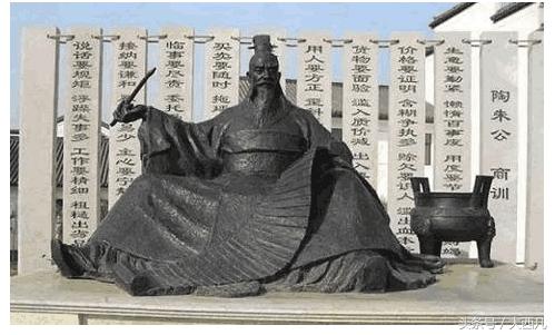供奉财神爷的讲究和关注事项,家里供奉财神爷的讲究有2位财神