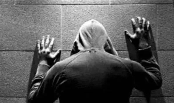 禁毒常识教育怎样对待吸毒者,禁毒是怎么处理吸毒事件