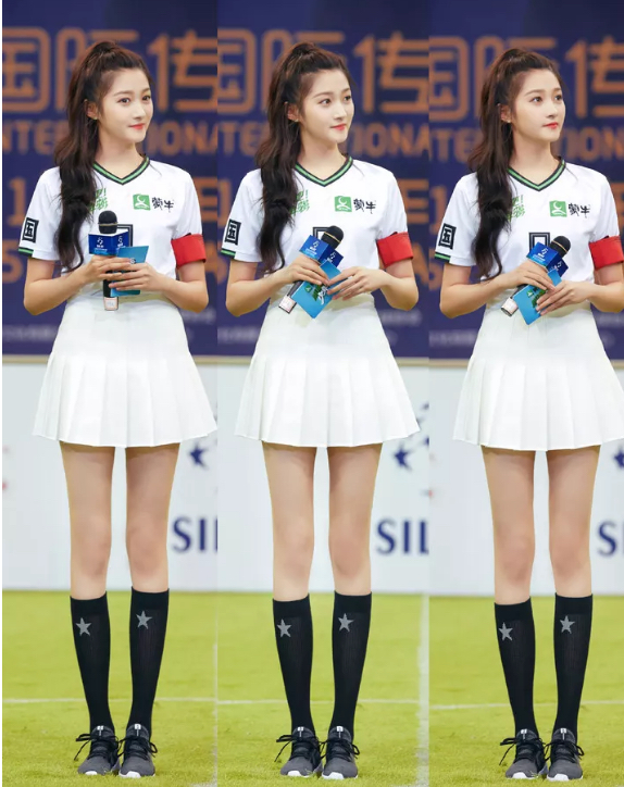 关晓彤运动服穿搭,关晓彤穿过的百褶裙