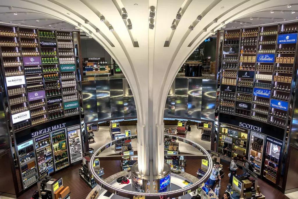 机场免税店出境购物全攻略,海口机场免税店可以直接购物吗