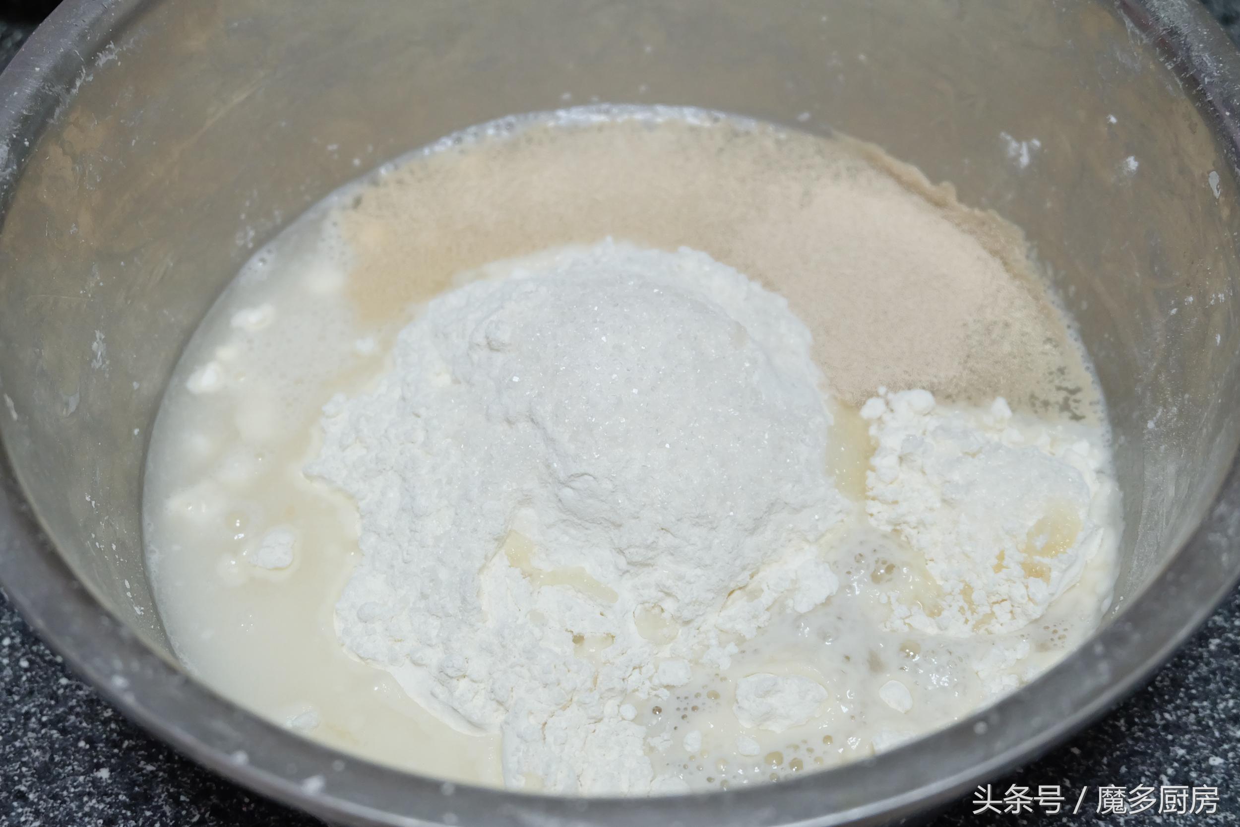 据说这个面包的原配方价值四千元，现在不花钱就能学到，快收藏！