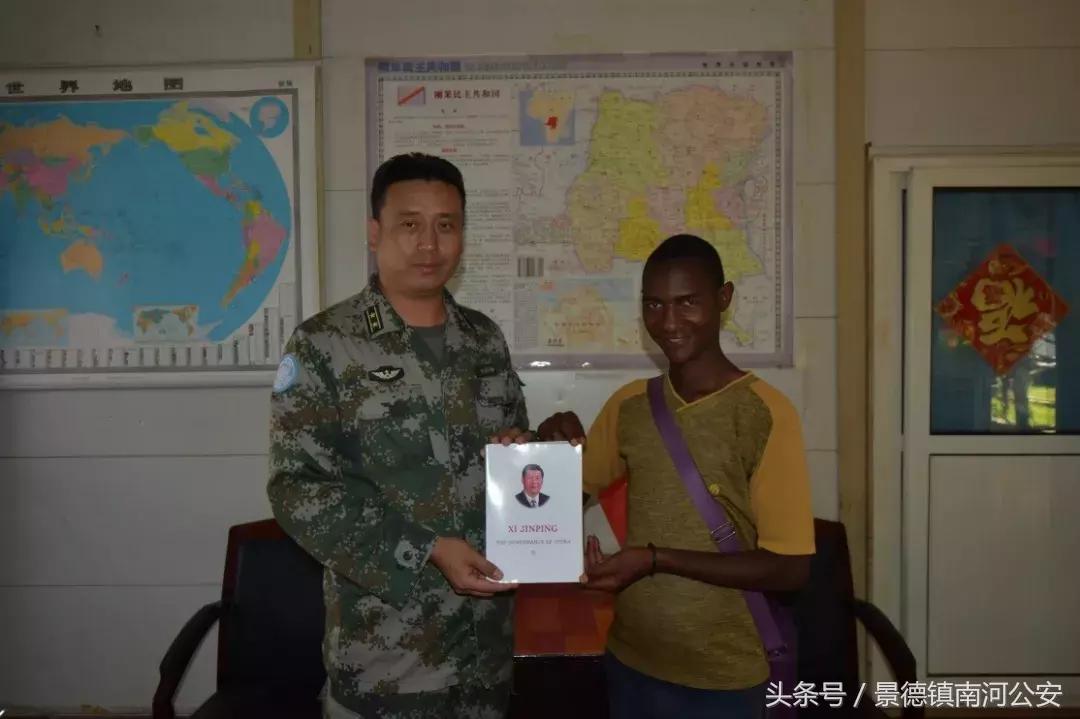 中国军人在危险面前从不畏缩,在危险面前中国军人无所畏惧