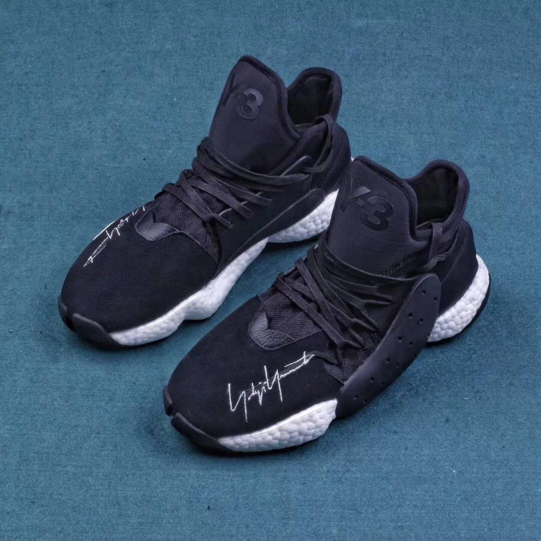 adidasy-3带来全新鞋型未来感十足 (阿迪达斯官网adidascourtvision3)