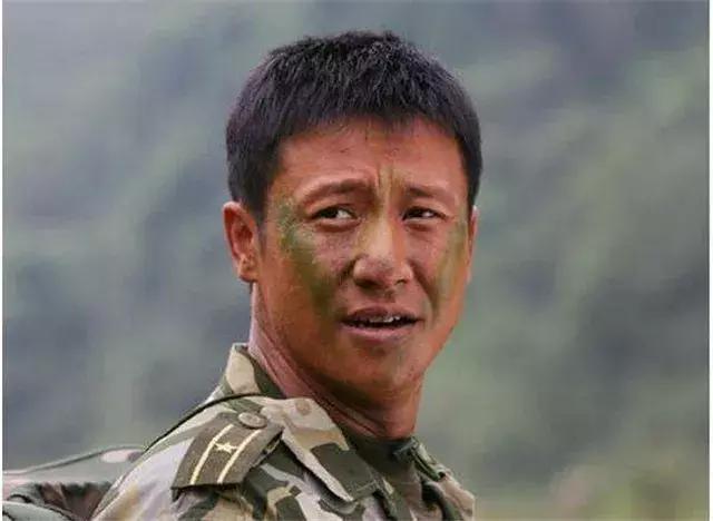 两个张国强同框,两个张国强哪个更帅