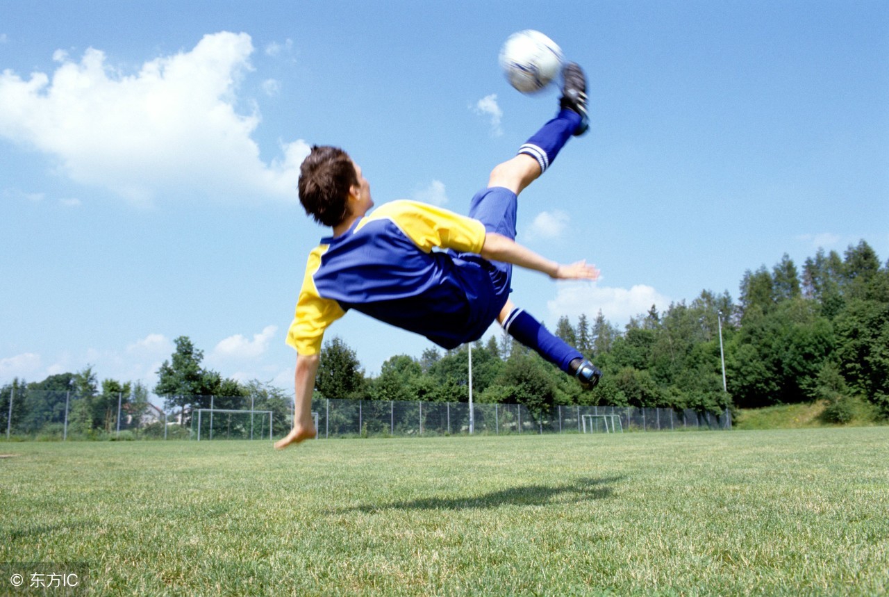 比较真实好看的足球小说推荐,给大家推荐几本足球竞技小说