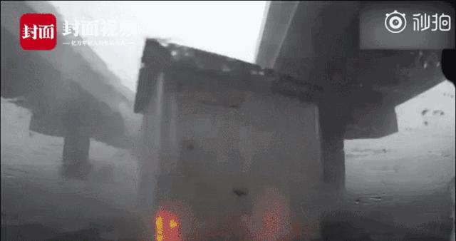 V早报：路边捡到“钻戒”四千多元金项链反被骗