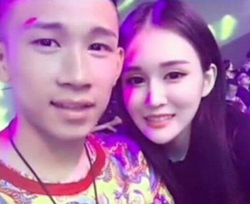 赵本山女儿球球公开恋情,赵本山女儿球姐照片