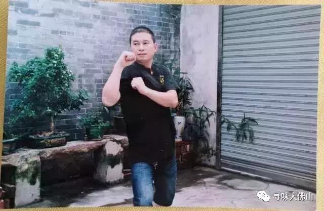 这间专注牛杂30年的老店华丽升级，吃完变甄子丹！