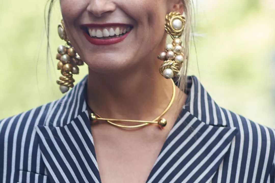 提升穿搭质感的首饰推荐,只穿基础款