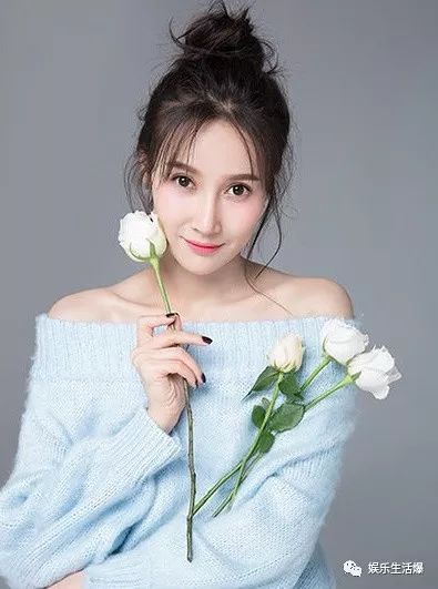 萌妃驾到金晨主动吻汪东城的花絮,金晨演的电视剧萌妃驾到合集