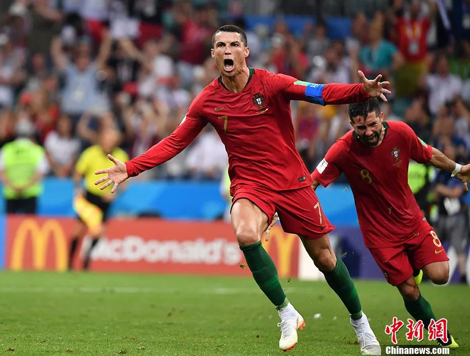 开奖世界杯！太疯狂！三场比赛、两次绝杀、一个帽子戏法……这就是我们热爱足球的原因！