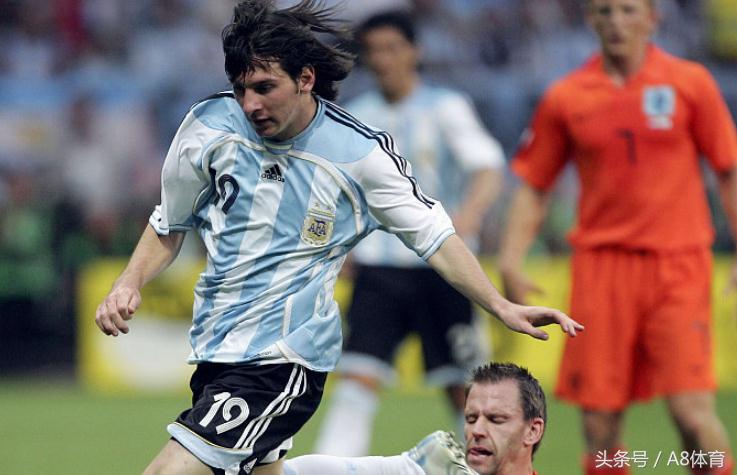 绝代双骄梅西和c罗比武,绝代双骄梅西c罗齐聚世界杯决赛