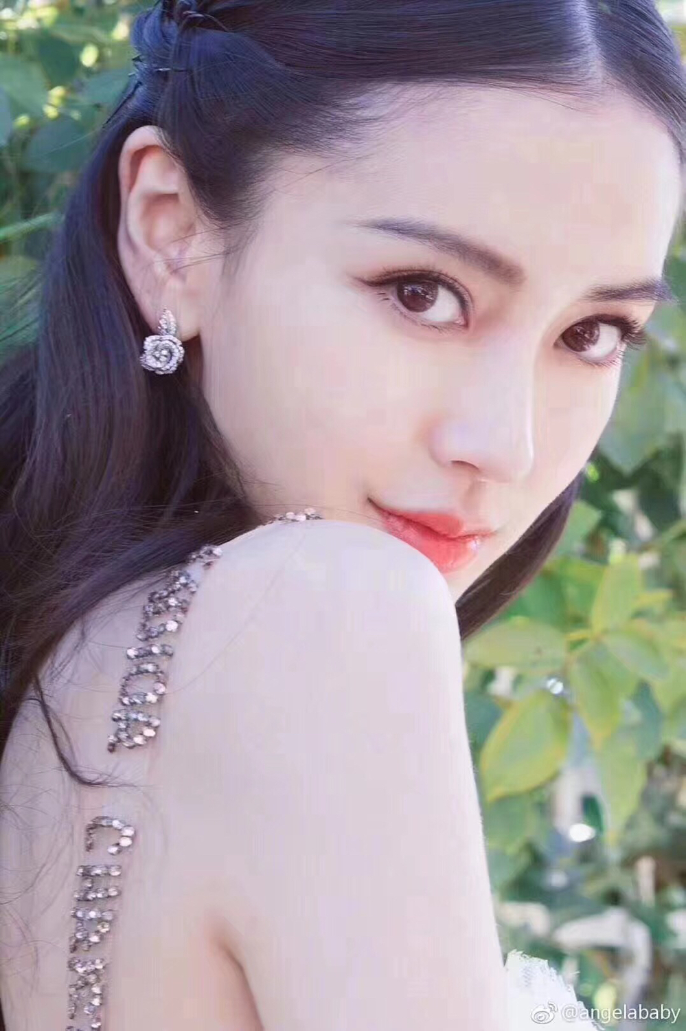 传说中的谁买到这只口红我就嫁给他