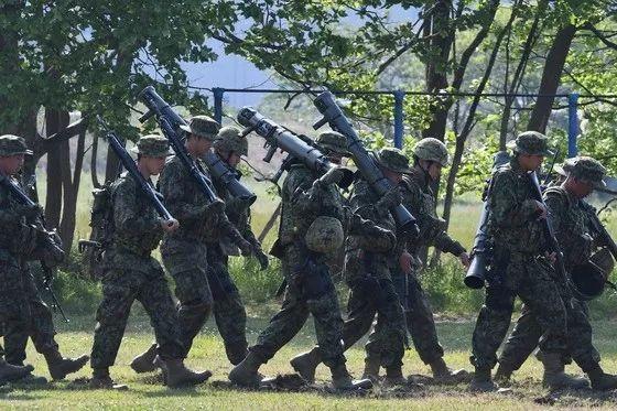 解放军火力恐惧症有多严重,陆军步兵火力不够恐惧症