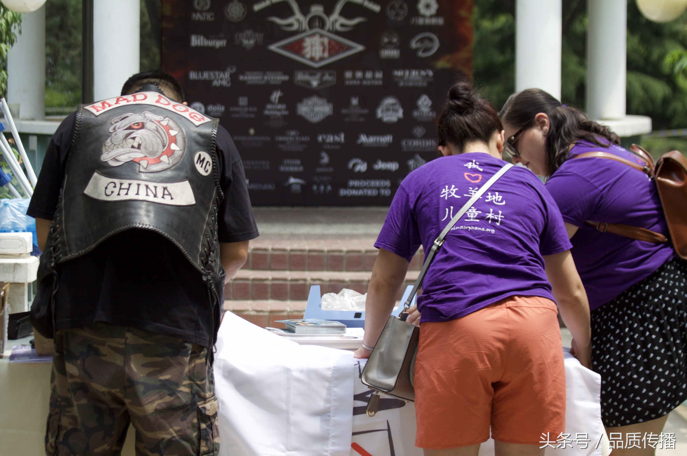 每人被俱乐部认可，哈雷俱乐部才能被社区认可，骑车、公益、成熟