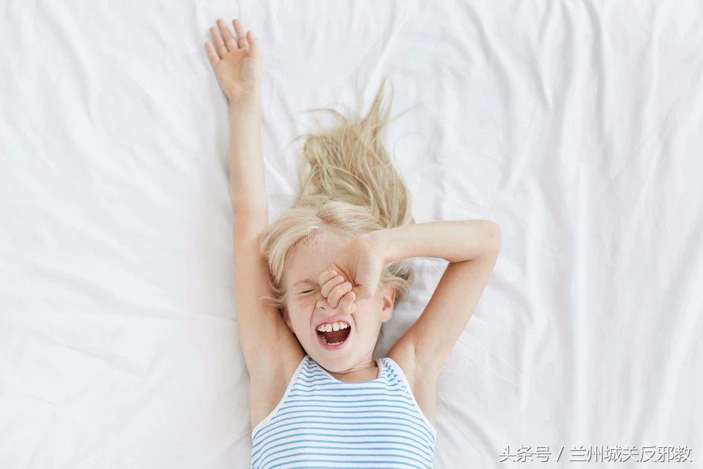 吃雪糕后嘴巴痛,吃雪糕后小腹按压疼几天能好