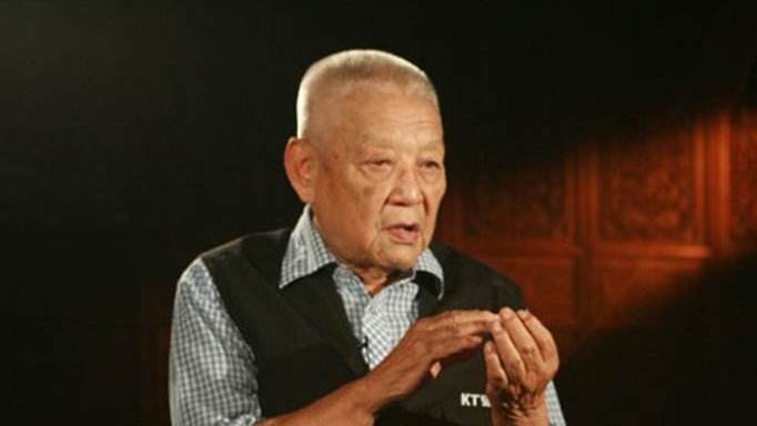 严寄洲导演追悼会,2012年严寄洲金鸡终身成就奖