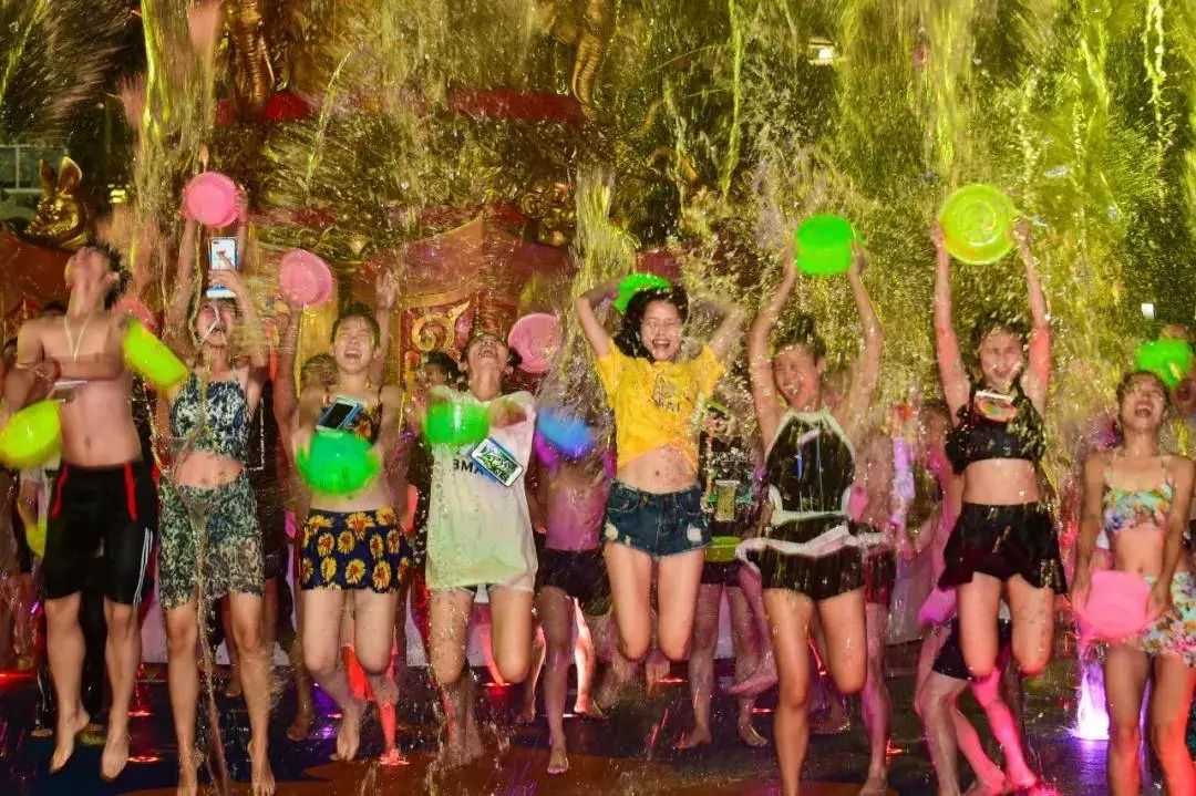 欢乐谷深圳攻略现场体验,深圳欢乐谷游玩攻略方案