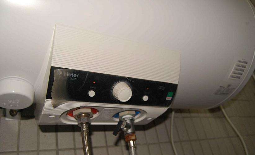 电热水器防止触电事故,家用电热水器防漏电方面安全吗