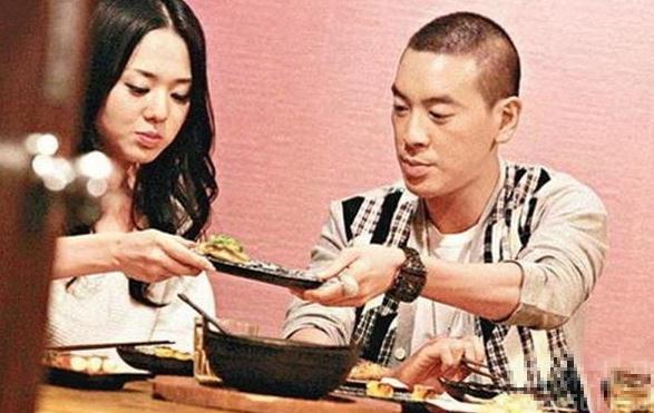 苍老师深夜看球不慎暴露身体缺陷，粉丝的评论却让她感动不已