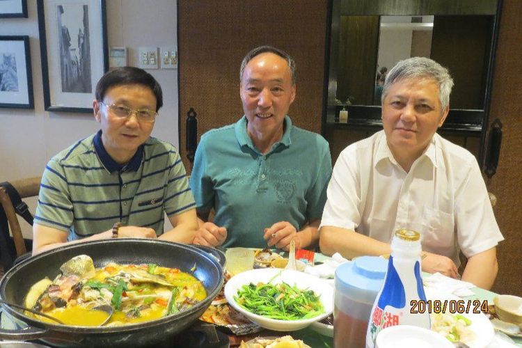 干岔子一，二队老知青久别重逢，共忆黑土情长