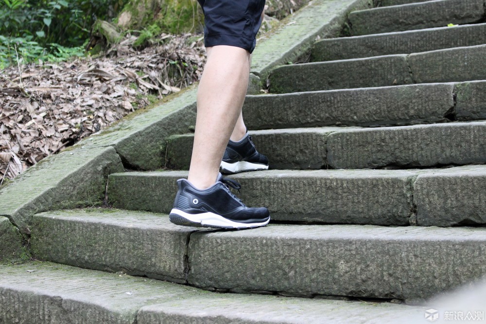 羚羊跑步鞋测评,amazfit羚羊轻户外跑鞋脱胶